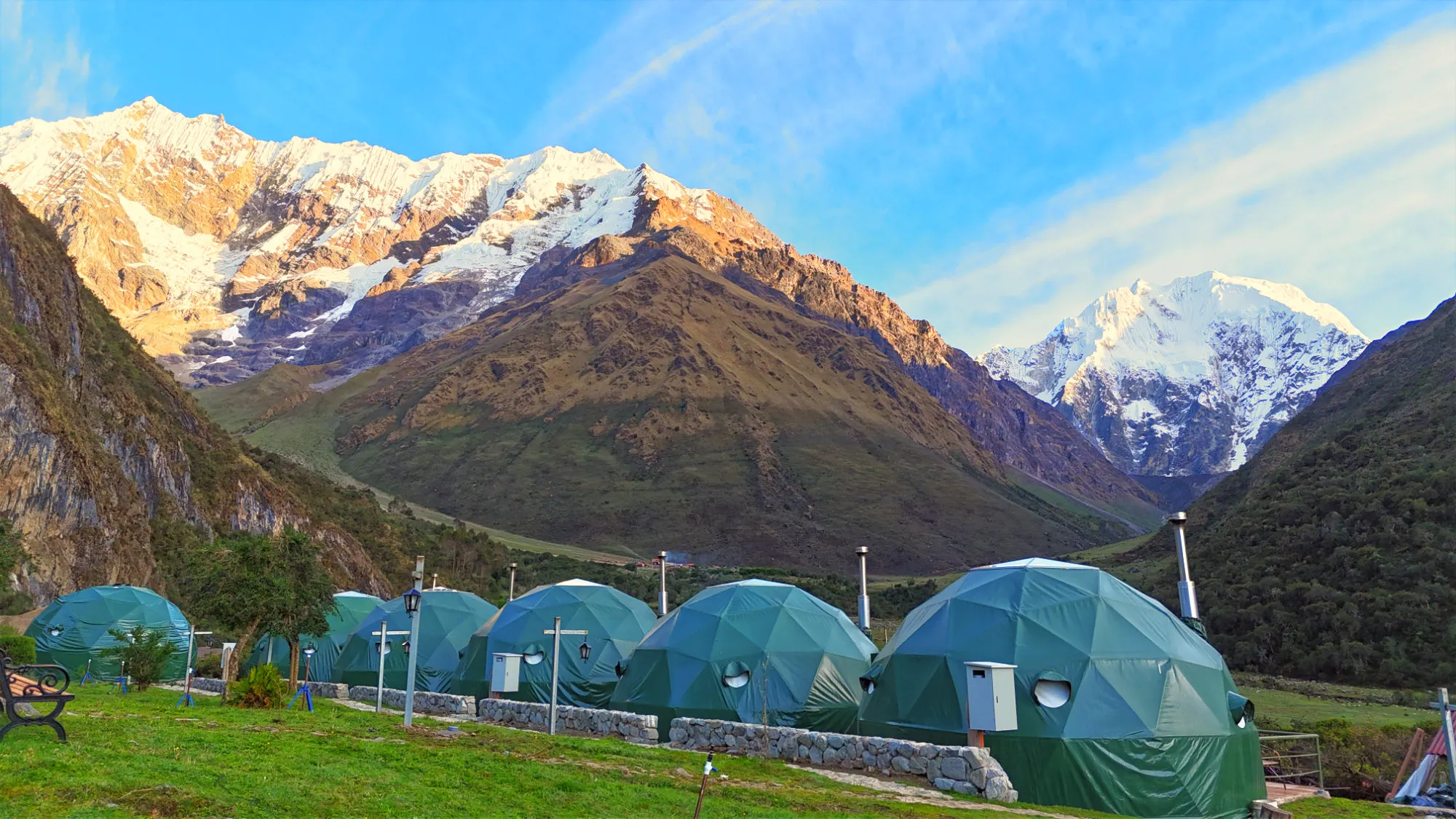Salkantay to Machupicchu Bacpacker by Bus 5d4n